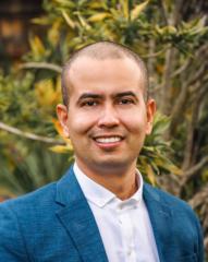 Juan Estean Rueda V.