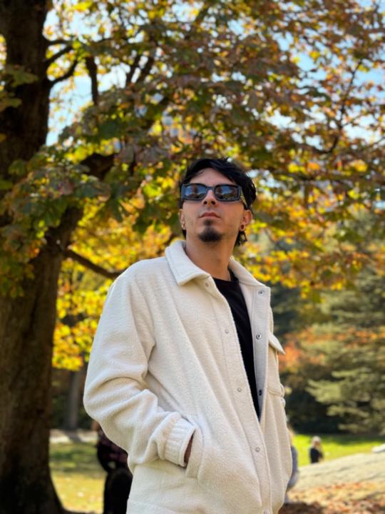 Santiago Mejía largo