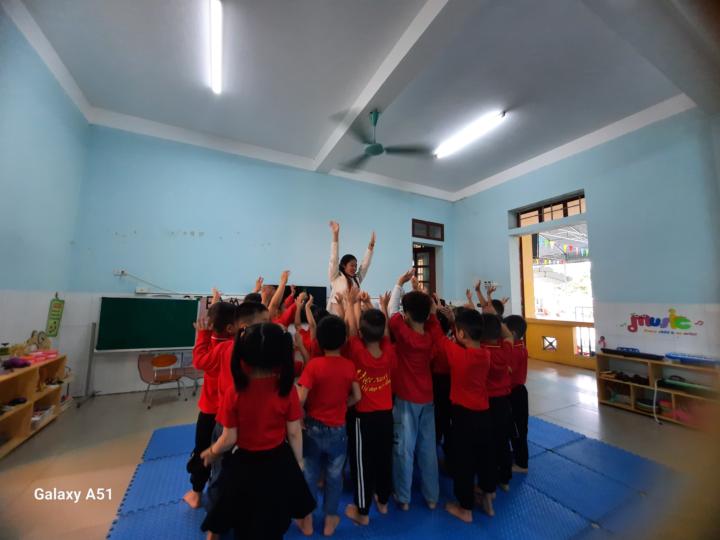 Trò chuyện sáng theo 