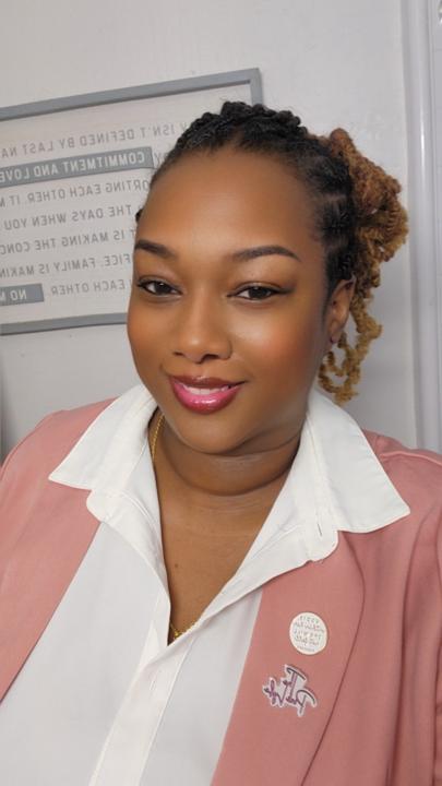Dainna Mcmillon