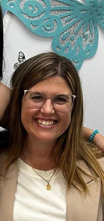 Bettina Valdez