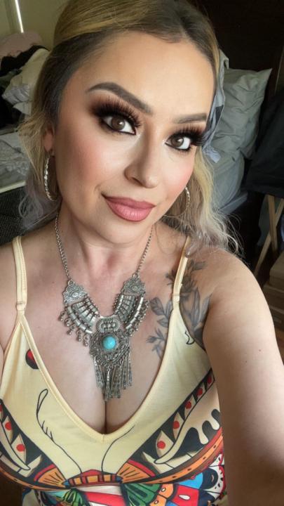 Dayna Zamora