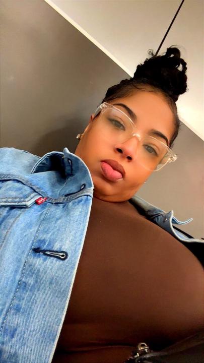 Shantavia Burns