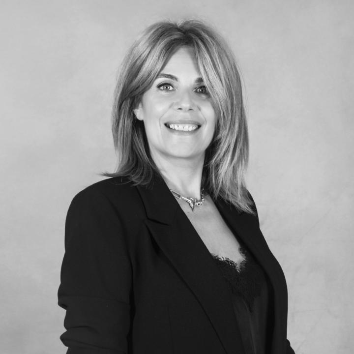 Ana León
