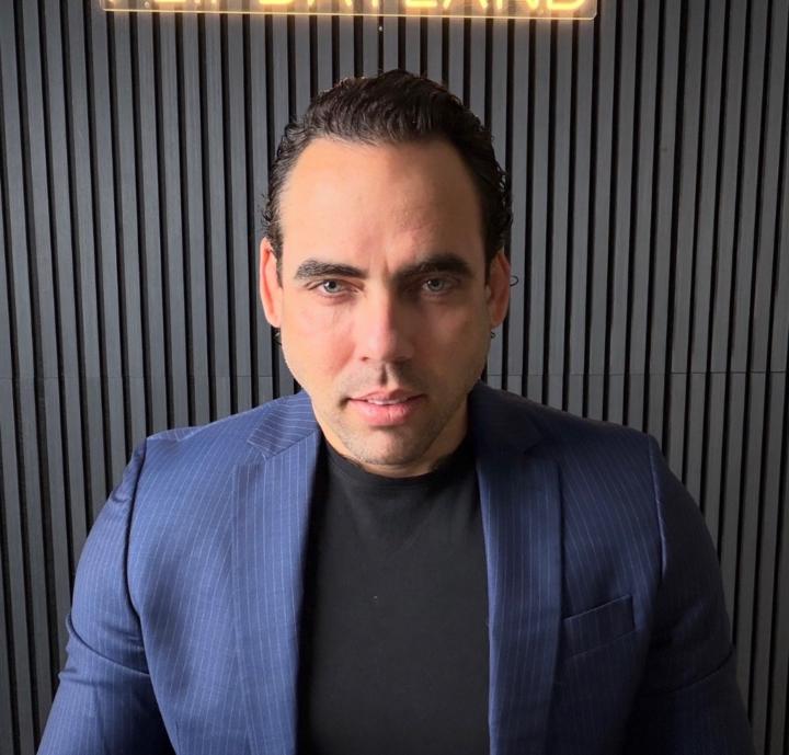 Felix Fernandez