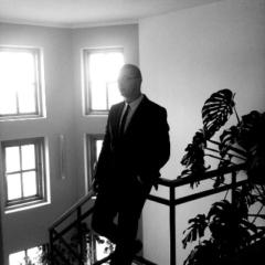 Catalin T