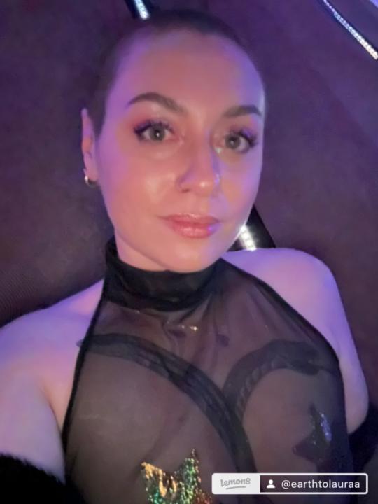 Laura Simone