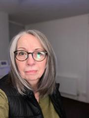 Carol Carter