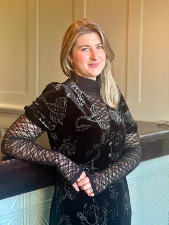 Eveyn Sharples