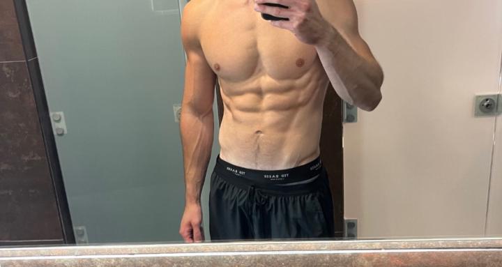 6 pack and still snack