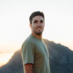 Nadav Slom