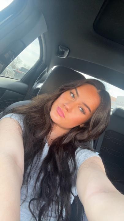 Bella Simmons