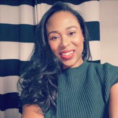 Ysanne C.