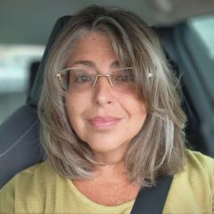 Elisa Holloway
