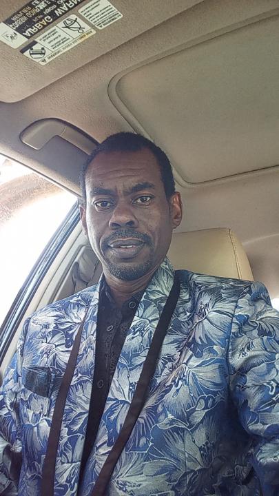 Ahrendts Paul Bernard