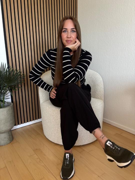 Jeanne Lindstrøm Knudsen