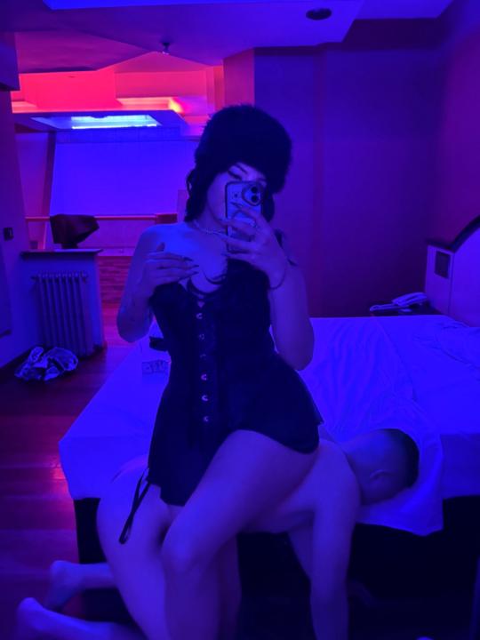 Abril Ayunta