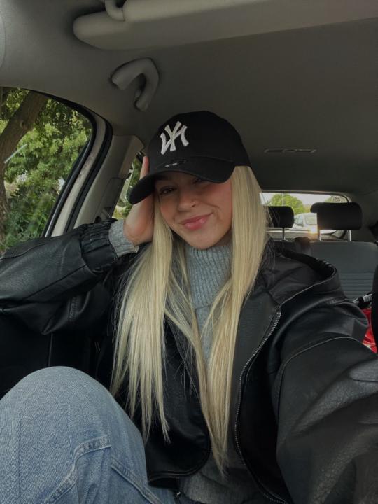Chloe Van zyl