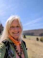 Julia Henry