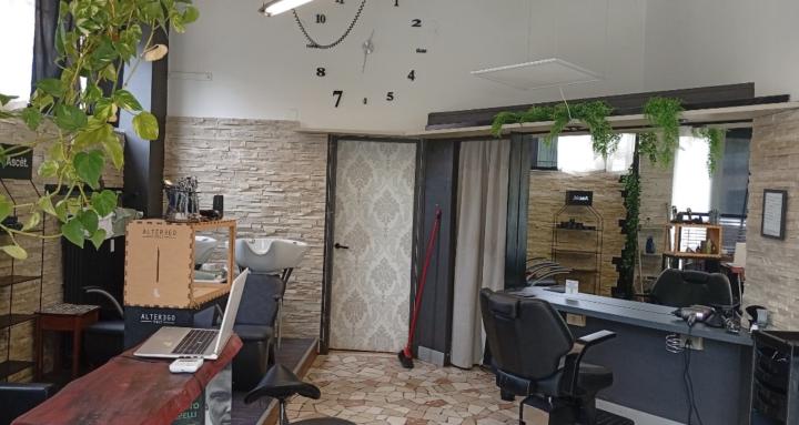 Black Velvet Barber School