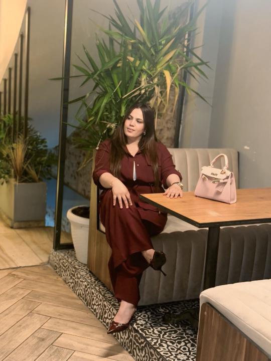 Dounia Molyn