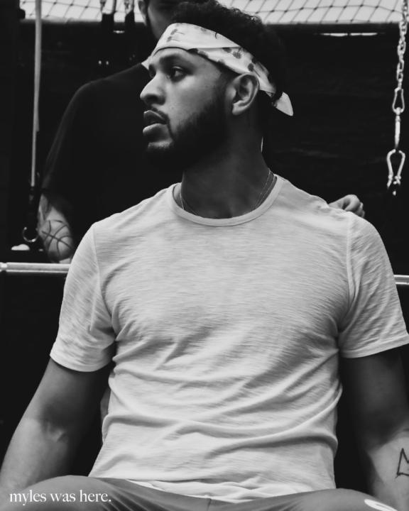 Sarunas Jackson