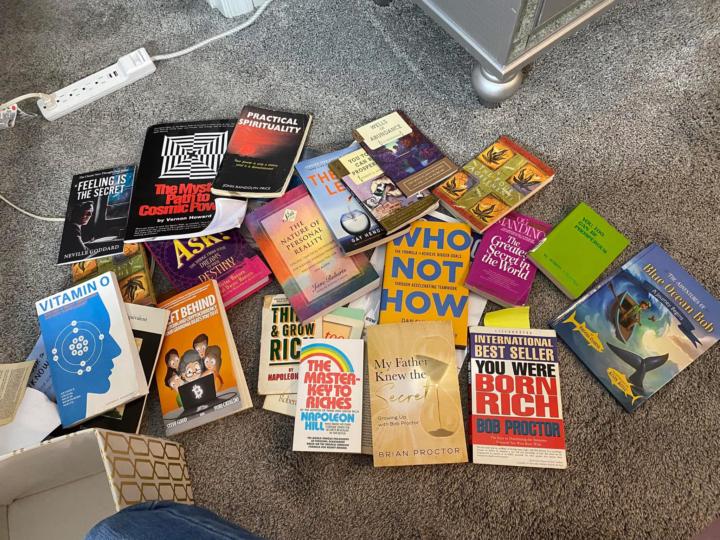📚 Stop Collecting Information. Start Collecting Results.