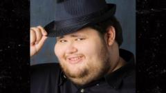 Shaun R