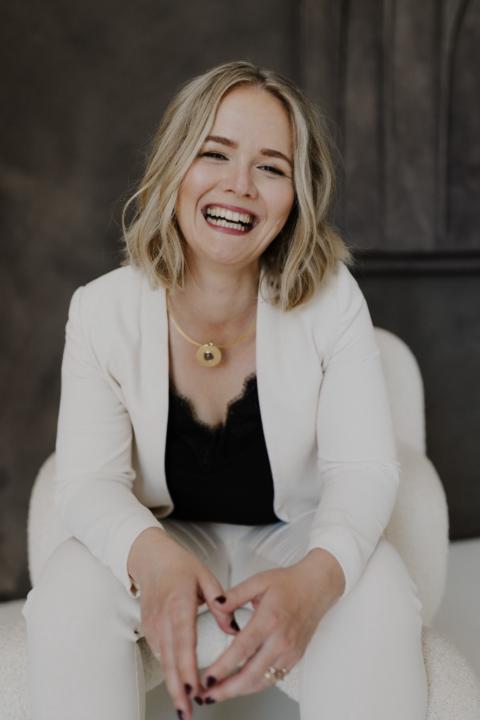 Julia Schoebel