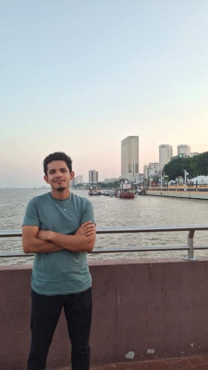 Eyder Sebastian Quiñonez Paredes