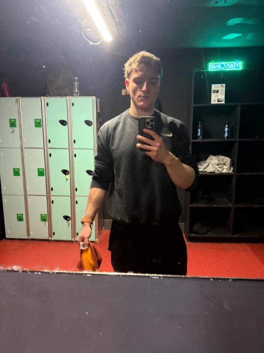 Max Bicknell