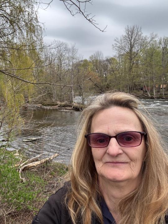 Linda Lewis