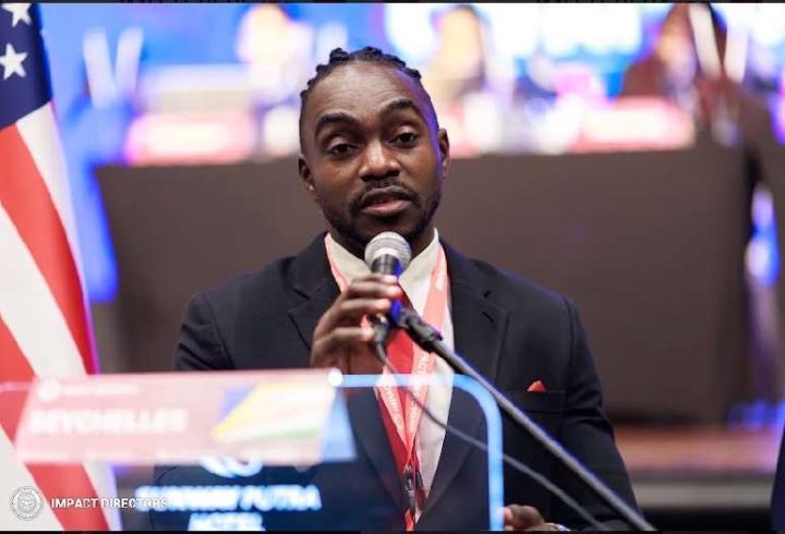 Profesor Bvumburai