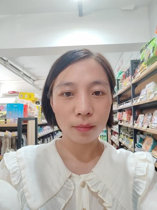 Vivien Lv