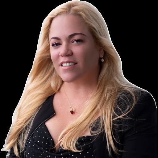 Patricia Msrtinez cue