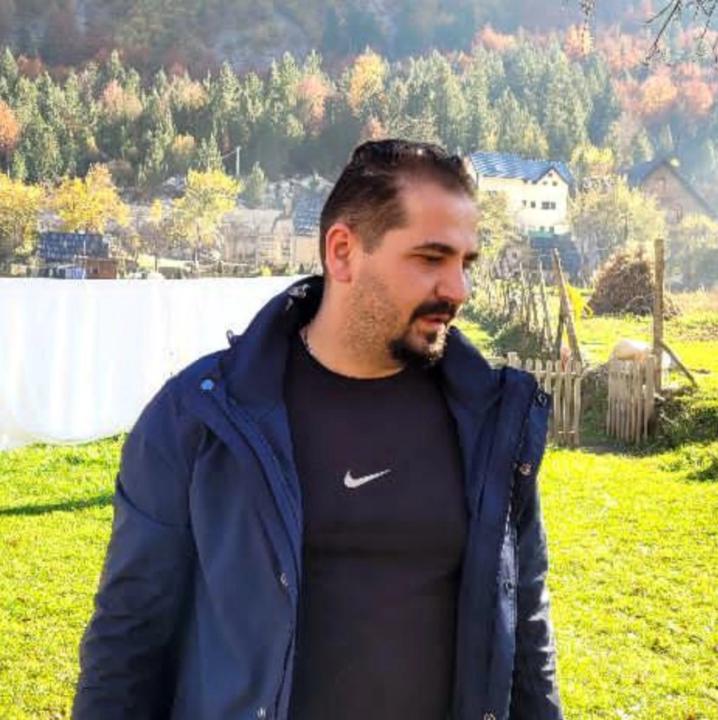 Enri Veseli