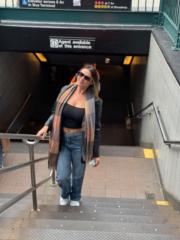 Dominique L