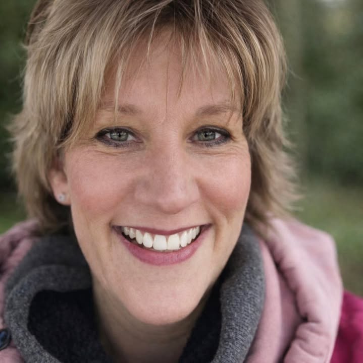 Gwen Bredlow