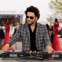 Niko Flores