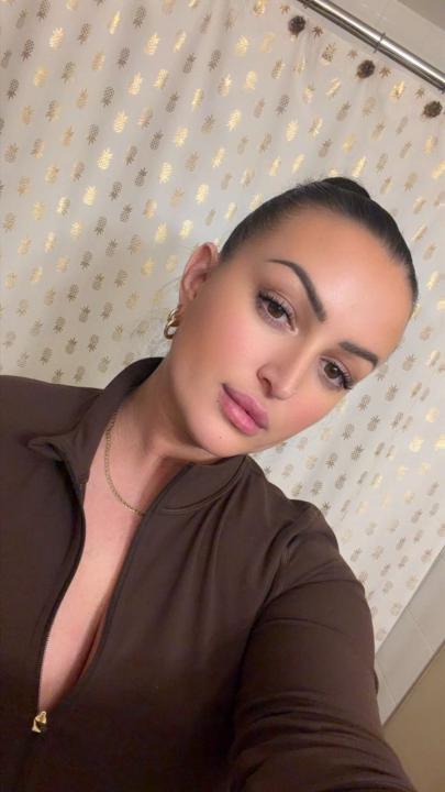 Sasha Shkarlet