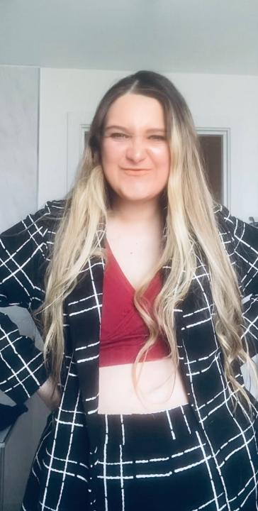 Samm McClue