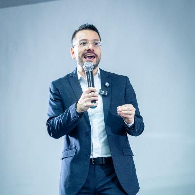 Carlos Cardona