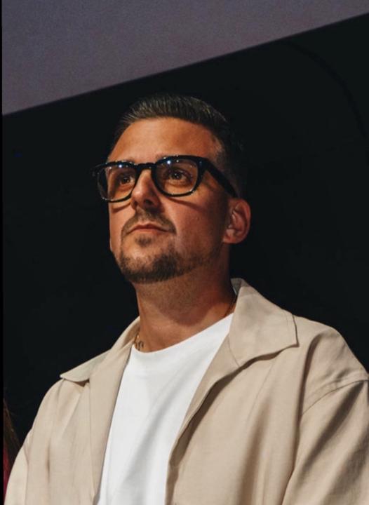 Dennis Oberbanscheidt