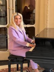 Paula Moviari