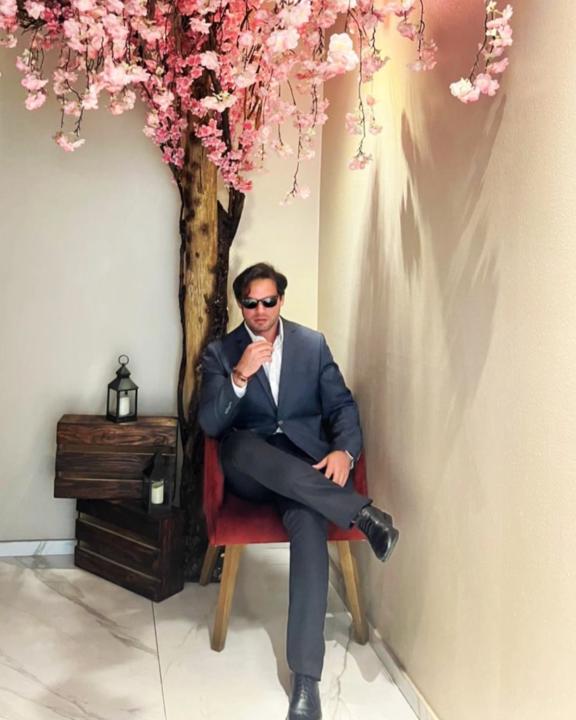 Luis Zea