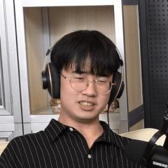 周 Eason