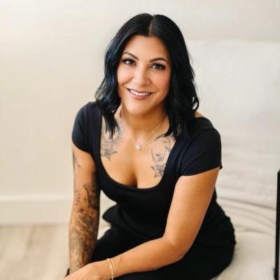 Stephanie Azul