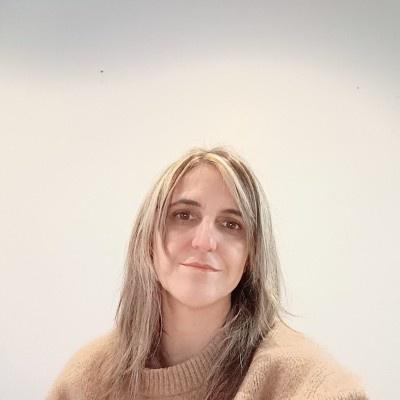 Viviana A Pouseu