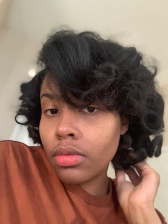 Nia Gib