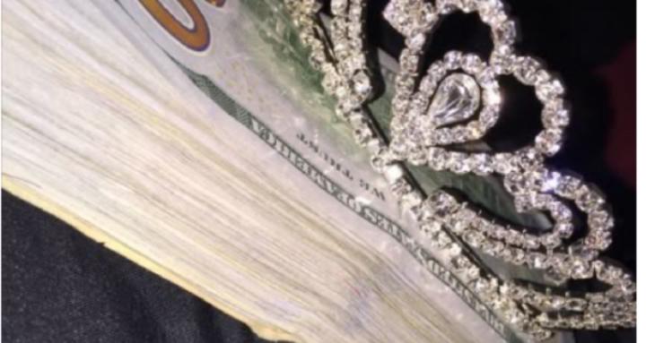 Soft-Luxury Dommes Society